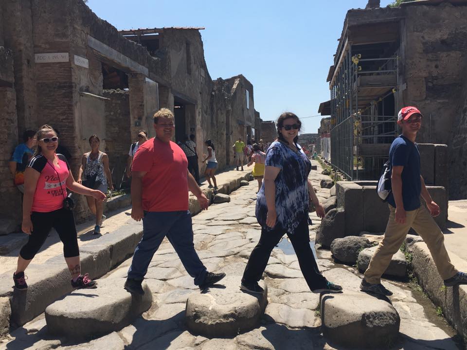 Pompeii_street